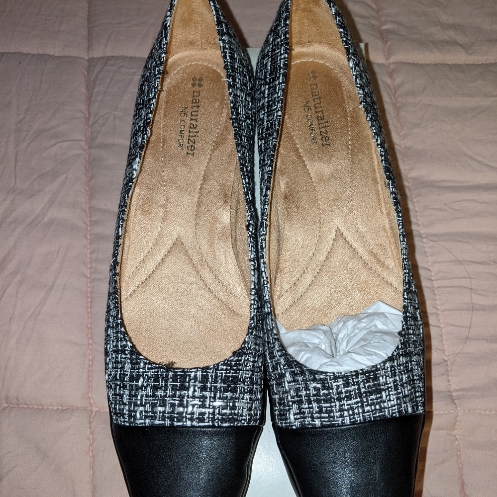 Naturalizer Black & White Fabric Flats